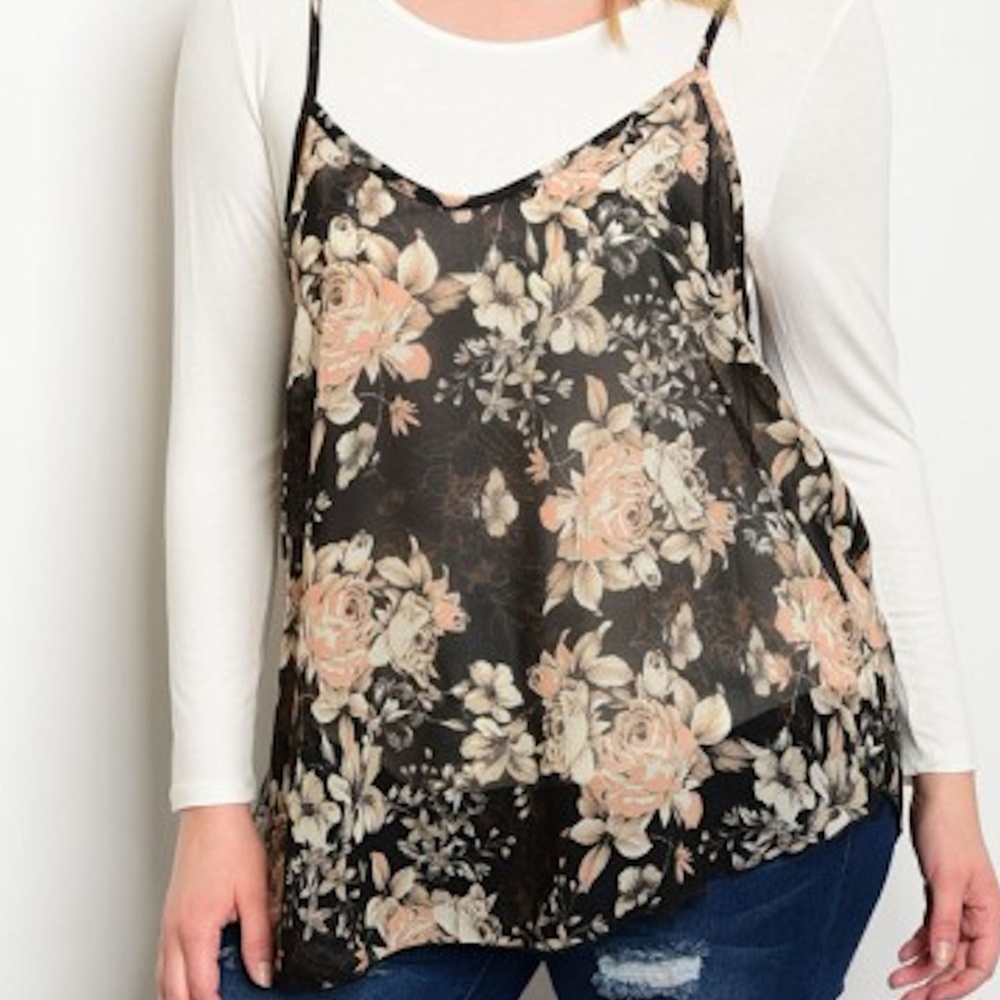 💗2/$25 New Floral Plus Tank w/ long sleeve top